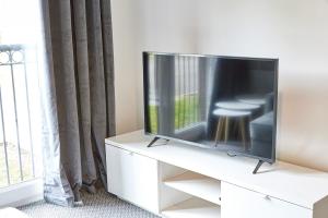 Low Lights - Properties Unique