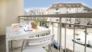 HOMEY PURITY NEW Parking gratuit Proche Tram Aux portes de Genève