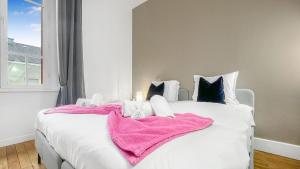 Appartements HOMEY AWESOME - Proche Gare et Tram - Centre-ville - Balcon prive - Wifi gratuit : photos des chambres