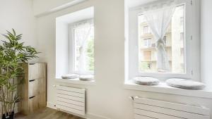 Maisons d'hotes LA COLOC CHOCO - Belle Colocation en hypercentre / 5 chambres privees / Salle de bains privative / Proche Gare et Tram / Wifi et Netflix : photos des chambres