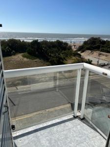 Departamento 4 Ambientes frente al mar - San Bernardo - Cochera - Parrilla - 2do piso