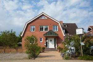 Gustls-Hus, App 4