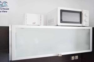 Amas house Sea View wifi free by Rentalfue