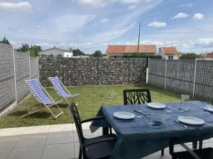 T2 2* avec Terrasse & Jardinet - 400m Plage - FR-1-738-45 - 拉帕尔米雷