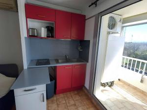 Studio cabine climatisé pour 4, piscine, Cap dAgde - FR-1-607-209