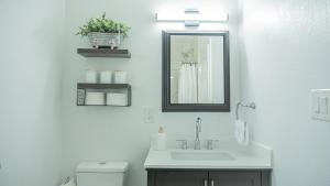 BEST LOCATION! 2BD Apt In The Heart Of Orlando Near Airport