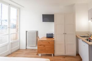 Appartements M22 studio avec balcon proche de la gare : photos des chambres