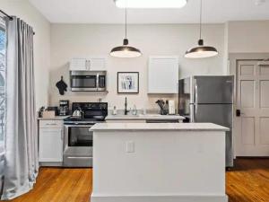 Victorian Estates - Cute Stuido - Steps To Clinic