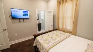 Cozy Room Queen Bed Private Bathroom Fast Wifi - 卡温顿