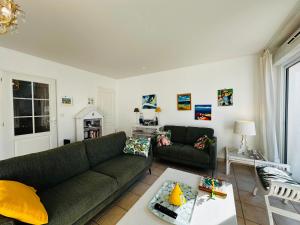 Maisons de vacances Maison lumineuse a Fouras, proche mer, 6 pers, 3 ch, jardin - FR-1-709-89 : photos des chambres