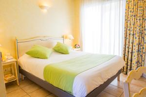 Hotels Hotel Ariane : photos des chambres