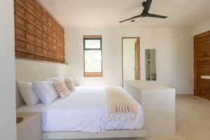 Aymara Punta Zicatela