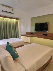 Hotel Vaishnavi Heights, Solapur