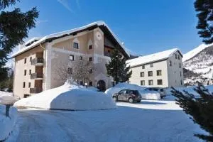 Chesa Valluna - La Punt-Chamues-ch - 拉蓬