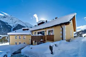 Engadina Chesa Gluna - Madulain - Madulain