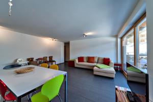 Engadina Chesa Gluna - Madulain