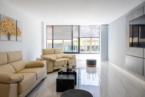 Becky Deluxe Apartament 3bd by HH