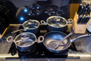 Ada poolvilla pattaya