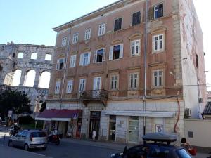 Amphiteater Art Apartman