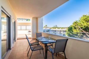 Balaia Residense Penthouse 2 Bedroom Apartment with Pool