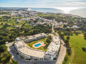 Balaia Residense Penthouse 2 Bedroom Apartment with Pool