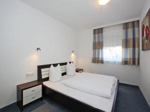 Modern Apartment in Fiss at Ski Bus Stop