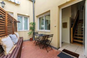 3 pièces au cœur du carré dor