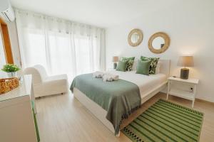 Rooftop Stylish by Hosty