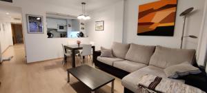 Precioso apartamento en complejo de al standing AV-16