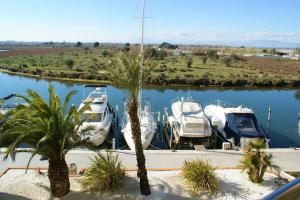 Precioso apartamento en complejo de al standing AV-16