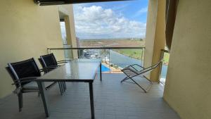 Precioso apartamento en complejo de al standing AV-16