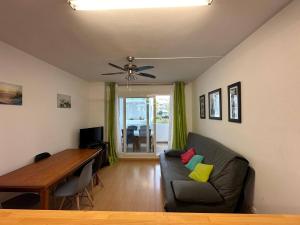 Apartamento con vistas a la psicina comunitaria AV-29