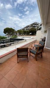 Precioso apartamento moderno en primera linea del mar AV-11