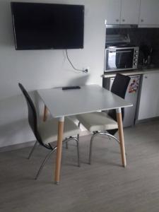 Agia Paraskevi, a cozy and minimal retire