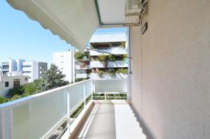 A spacious minimal apatment at Chalandri