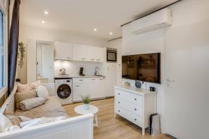 Cosy Studio with Balcony