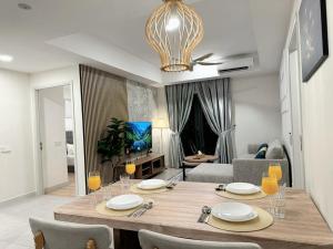 The Atrium Ampang by OKBnB - Family Suite 3-Minute Access to the Heart of KL