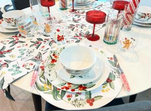 CBD 3 Bedroom Luxury Apartment Pool Spa Sauna Park