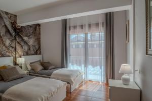 Villa Atlantica - Cliffside Retreat