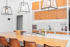 Chic Ibiza Villa nearby Olivera beach