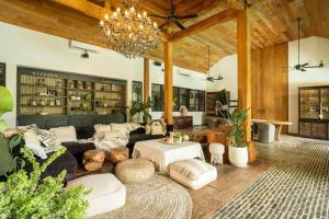 Tropical Escape in Canggu by Triang Villas