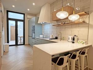 Wellstone Steps to the Sea by Junto ao Mar