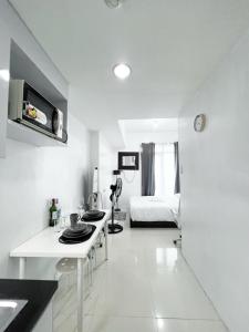 Business Studio in Salcedo Village Makati