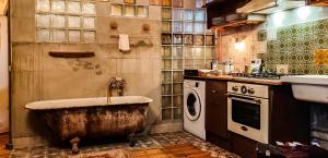 Vintage and Artistic Altbau