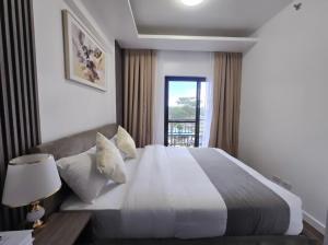 Comfy and Modernly Decorated 2 Bedroom Unit with free Parking