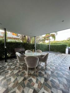 Vip Chain - Mae Rumphueng Beach