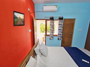 Seaside Escape Villa With Swimming Pool