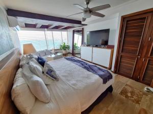 Private Beach Front with a Spectacular View