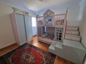 Alex Ajmal Makan Panorama Sea View Miami for family o