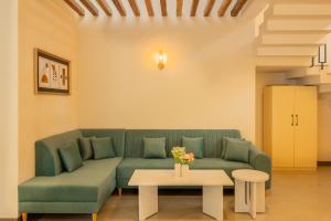 ELIVAAS Laguna Encanto 4 BHK Villa with Pvt Pool & Terrace